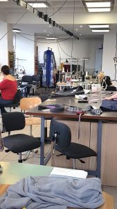 La coupe, atelier Point Retouche 3 Avenue Rhin et Danube 38100 Grenoble